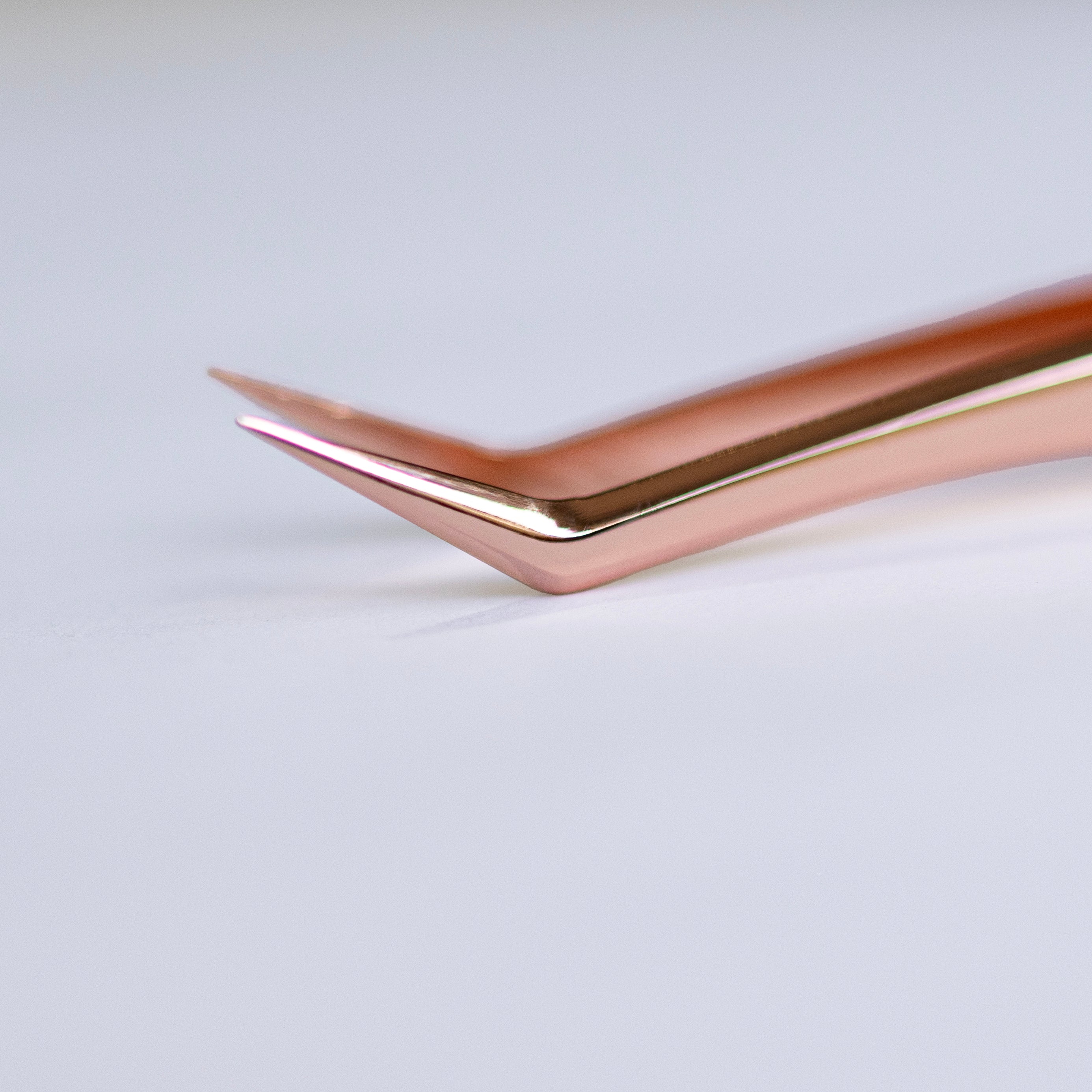 Tweezers